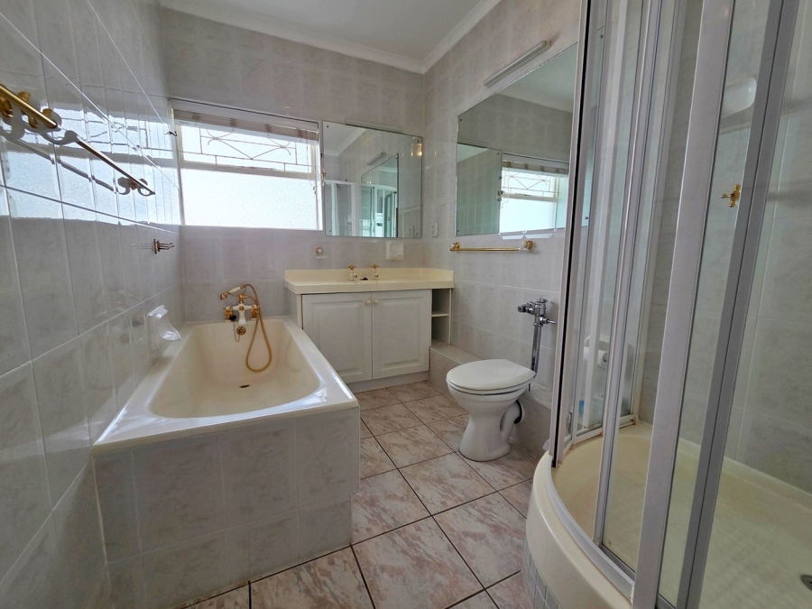 To Let 2 Bedroom Property for Rent in Sea Point Western Cape